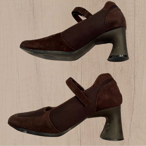 Vintage brown suede Mary Janes square toe heels - Picture 3 of 9